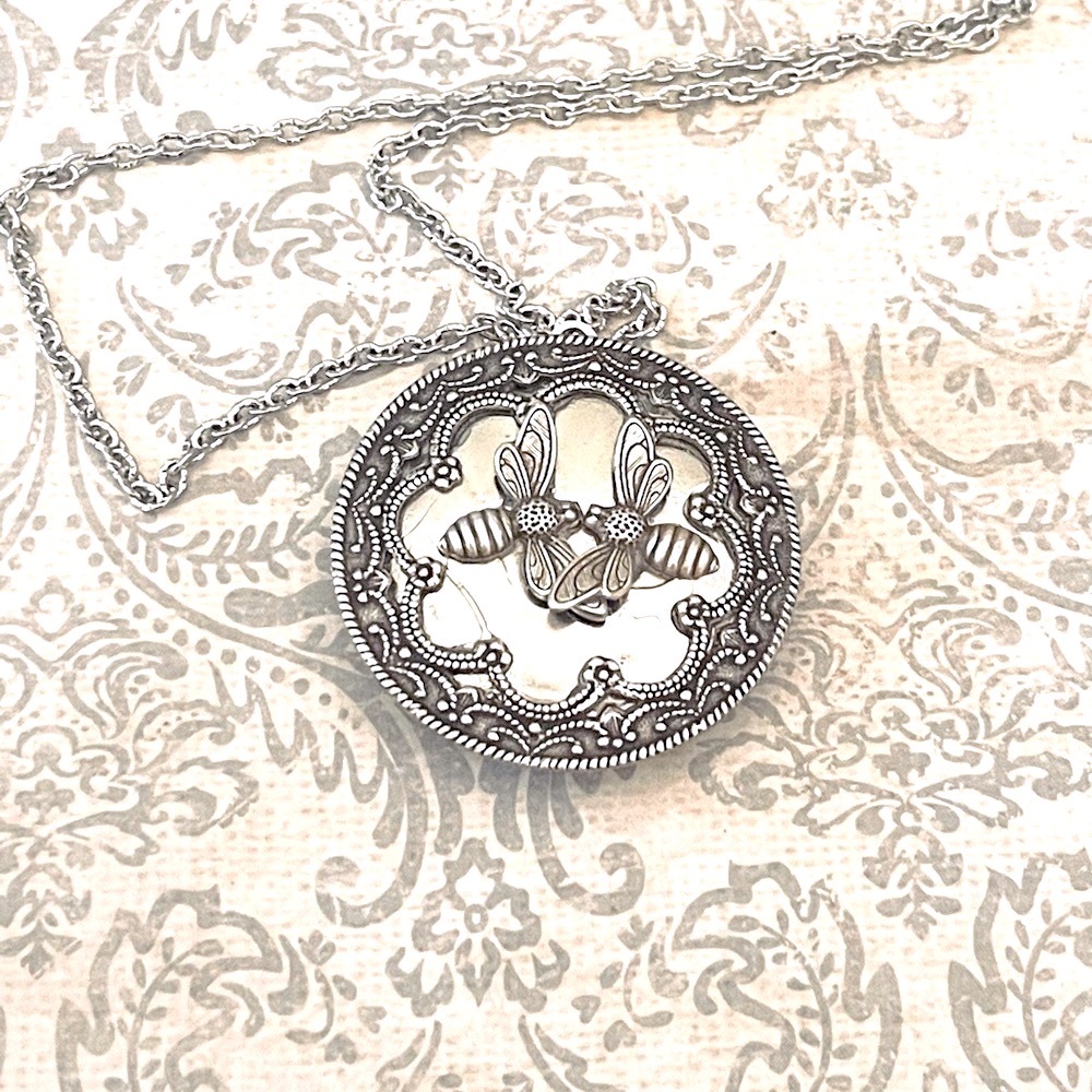 Kissing Bee Locket Necklace Mama Bumble Silver Vintage Antique Pendant wings